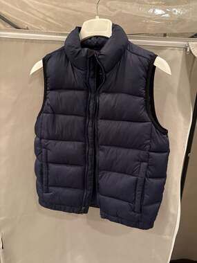 GapKids Boys Cold Control Navy Blue Puffer Vest Size M (8)